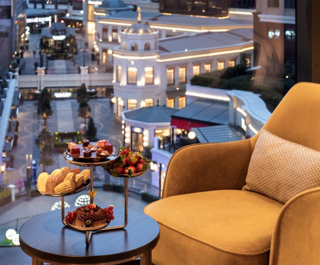 Address Istanbul Hotel Exterior photo Afternoon tea at The Landmark, Hong Kong